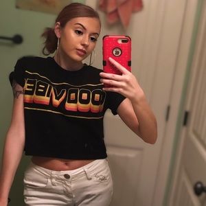 GOOD VIBES CROP SHIRT